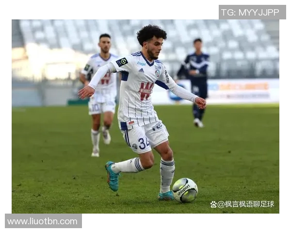 里尔对阵亚眠精彩直播全程回顾及赛后分析